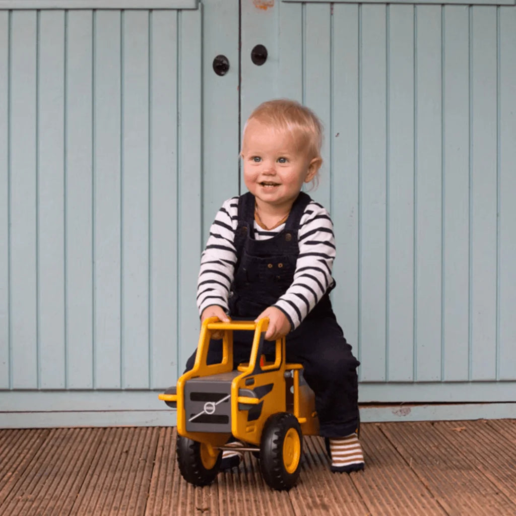 Moover Volvo Ride- On Truck- Yellow-1973194233603035140