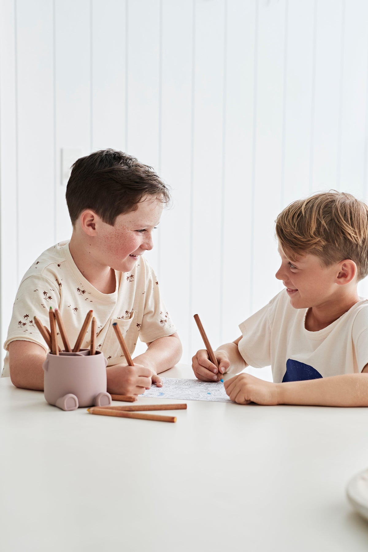 Nuuroo Leonora Silicone Pencil Can Mahogany