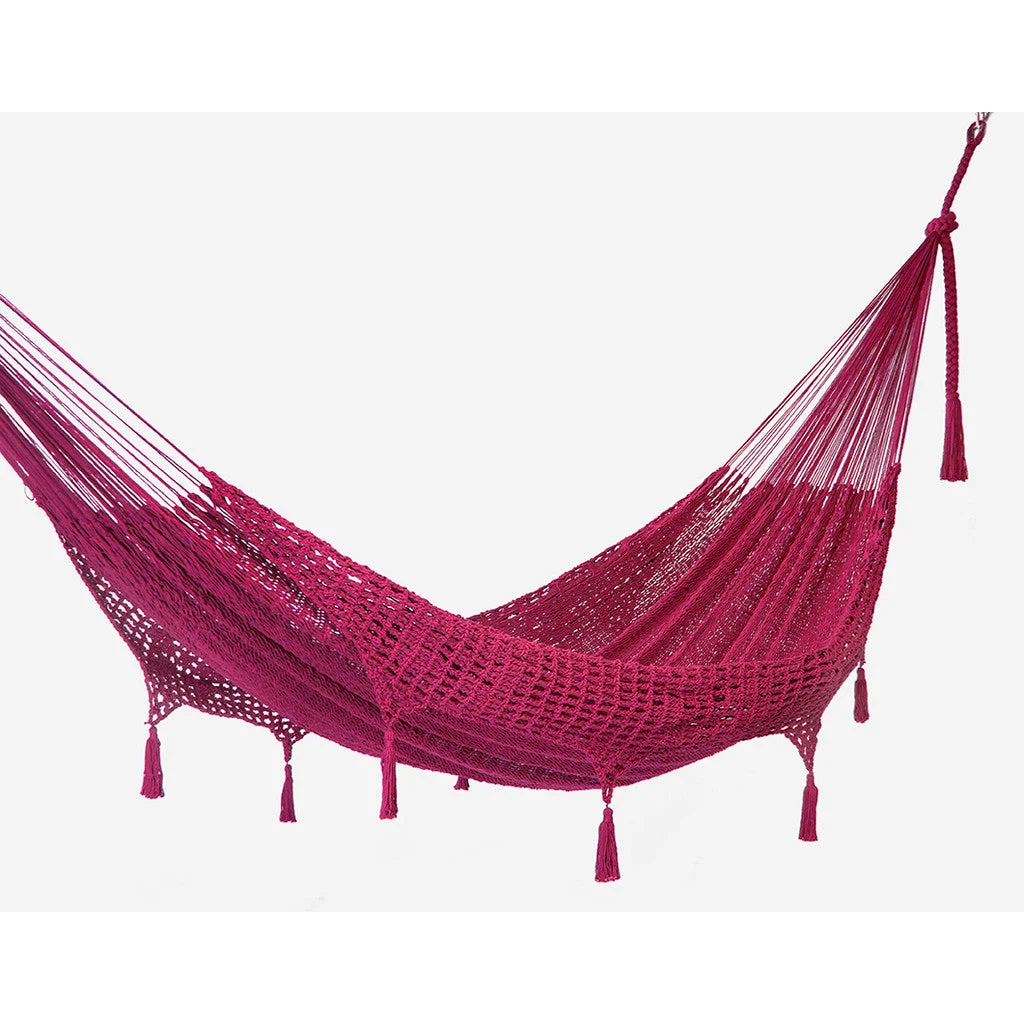 Outdoor undercover cotton Mayan Legacy hammock with hand