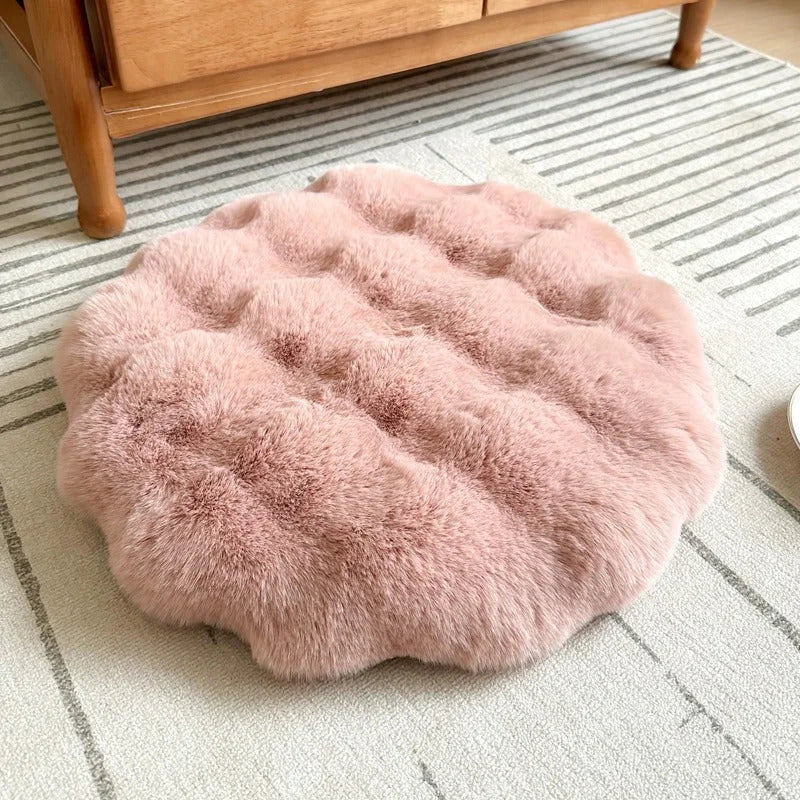 Pink Plush Round Cat Mat - Soft Faux Fur Sleeping Pad (40cm
