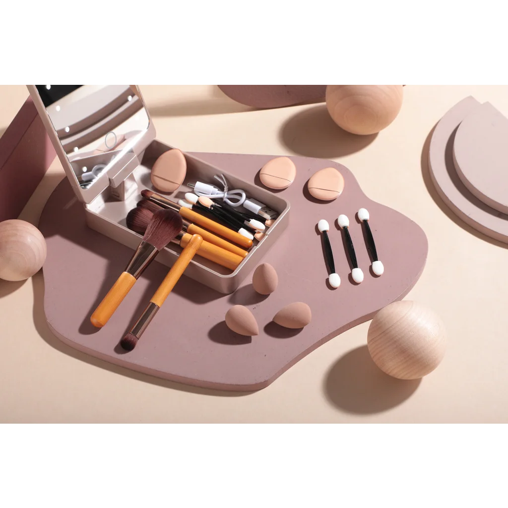 Portable Travel Makeup Brush Set with LED Mirror