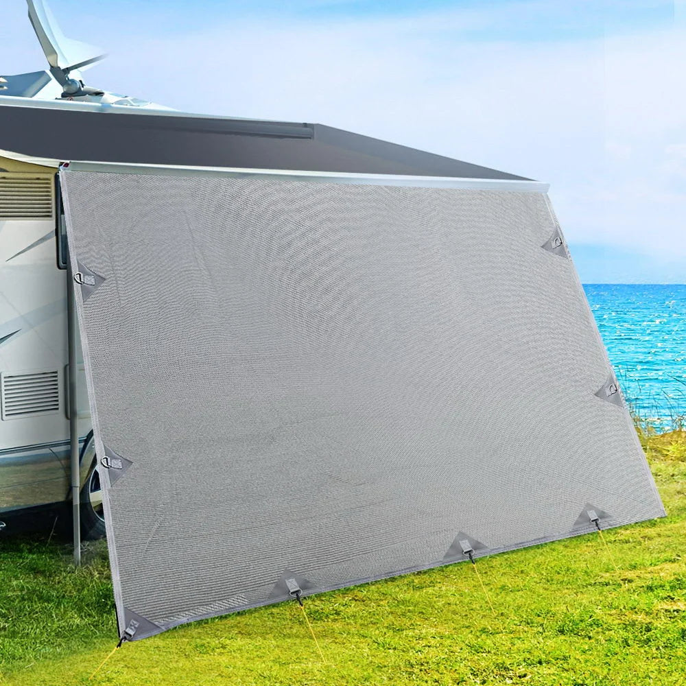 Privacy screen roll with roll-out privacy fabric and side cassette
