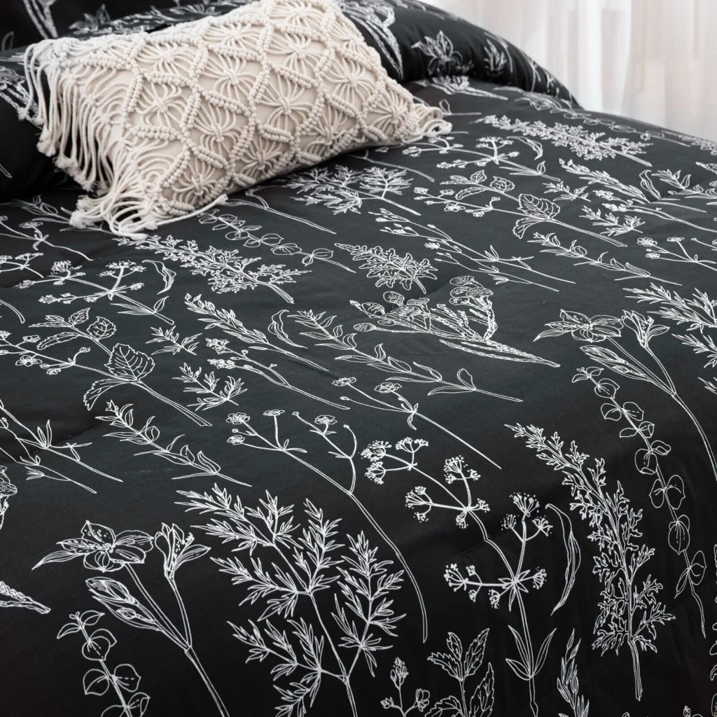 Queen Size Floral Leaves Comforter Set Microfiber Quilted