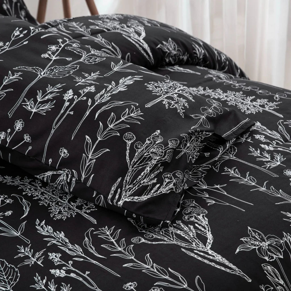 Queen Size Floral Leaves Comforter Set Microfiber Quilted