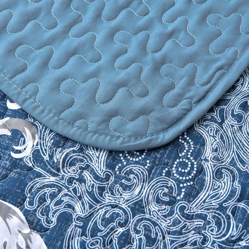 Quilted Bedspread & Pillowcases Set - Alluring Luxurious