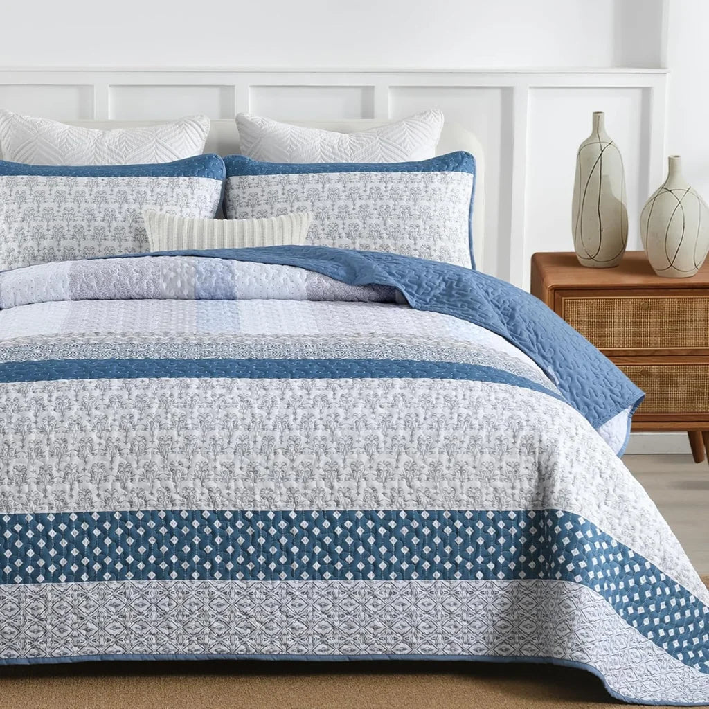 Quilted Bedspread & Pillowcases Set - Dazzling Add Sparkle