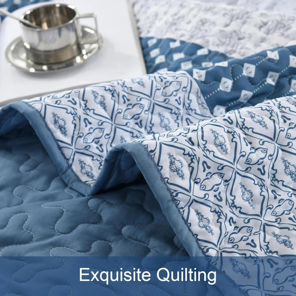 Quilted Bedspread & Pillowcases Set - Dazzling Add Sparkle