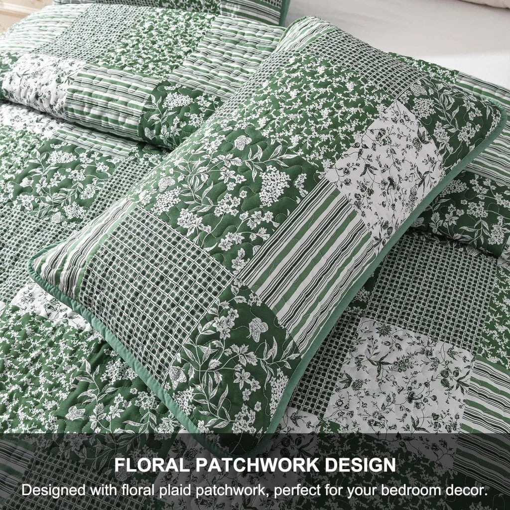 Quilted Bedspread & Pillowcases Set - Delightful Indulge
