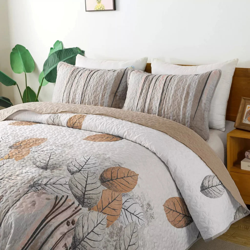 Quilted Bedspread & Pillowcases Set - Kaleidoscope Vibrant