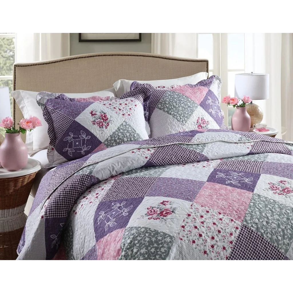 Quilted Bedspread & Pillowcases Set - Quaint Cozy Retreat
