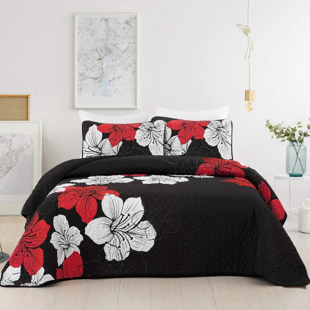 Quilted Coverlet & Pillowcases Set - Glorious Unmatched