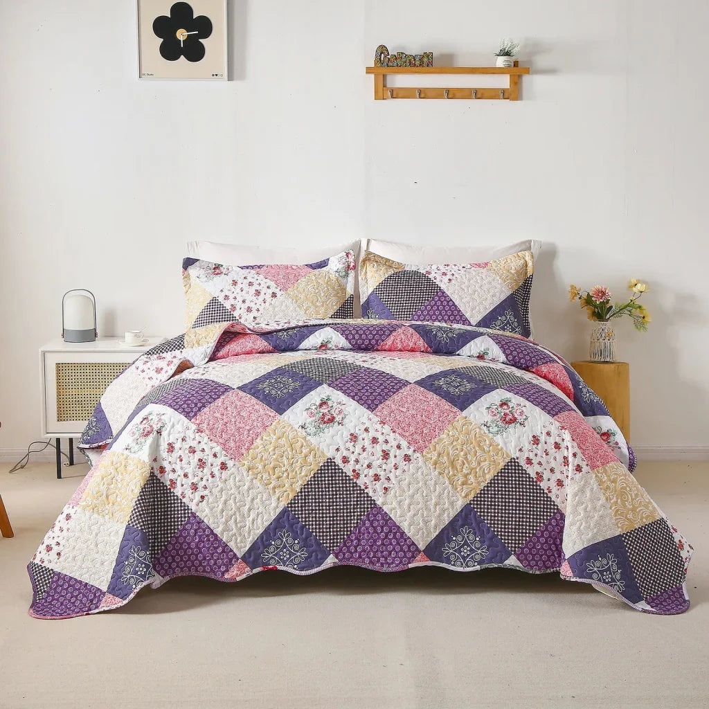 Quilted Coverlet & Pillowcases Set - Intricate Attention