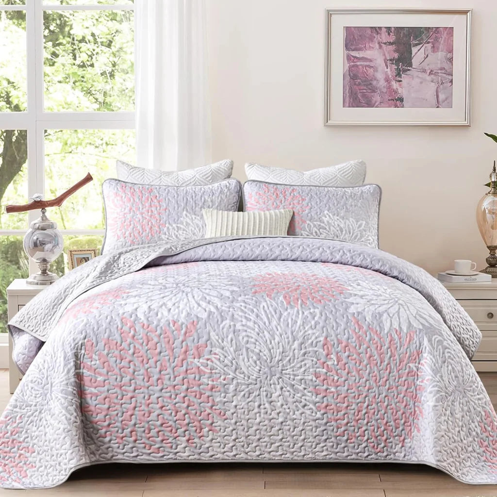 Quilted Coverlet & Pillowcases Set - Mosaic Unique