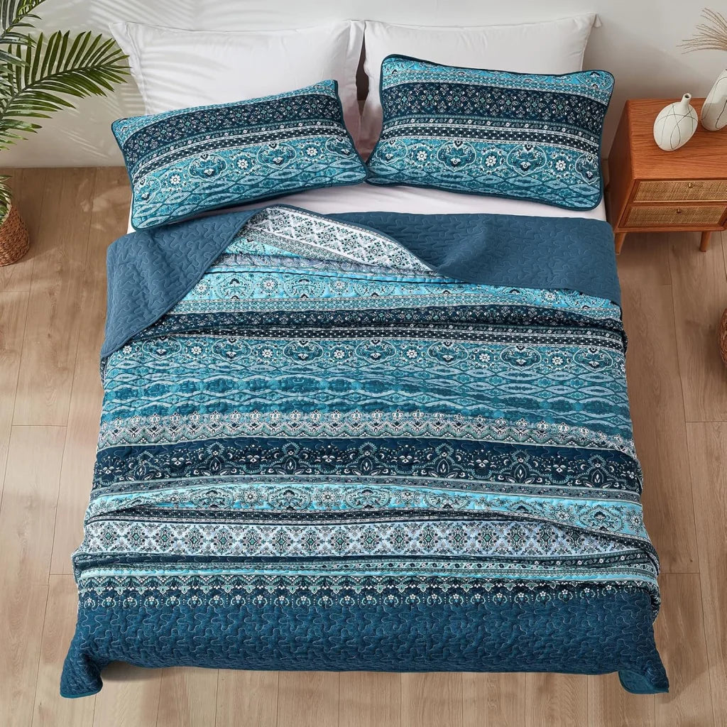 Quilted Coverlet & Pillowcases Set - Opalescent Shimmering