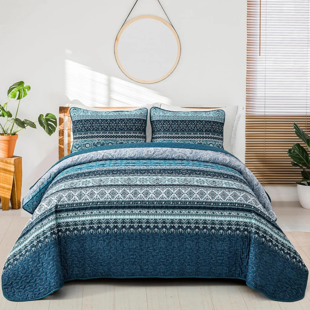 Quilted Coverlet & Pillowcases Set - Opalescent Shimmering