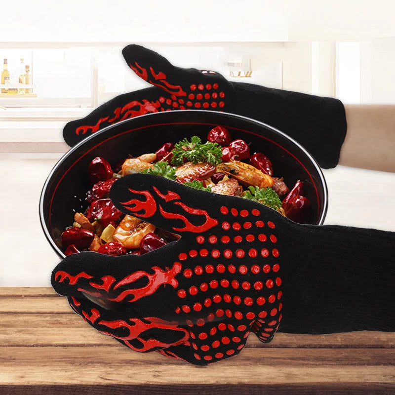 Red Flame Pattern Extreme Heat Resistant BBQ Gloves - 500°C