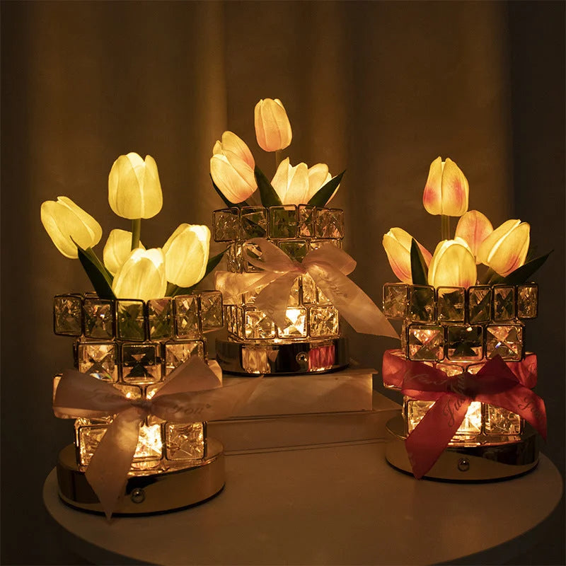 Red tulips LED Crystal Flower Table Lamp - USB Rechargeable