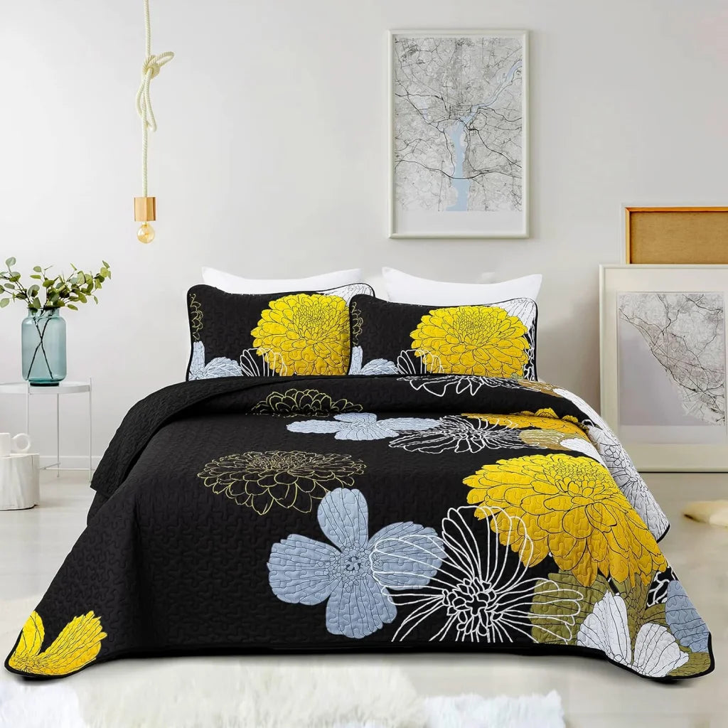 Refined Quilted Bedspread & Pillowcases Set - Perfect