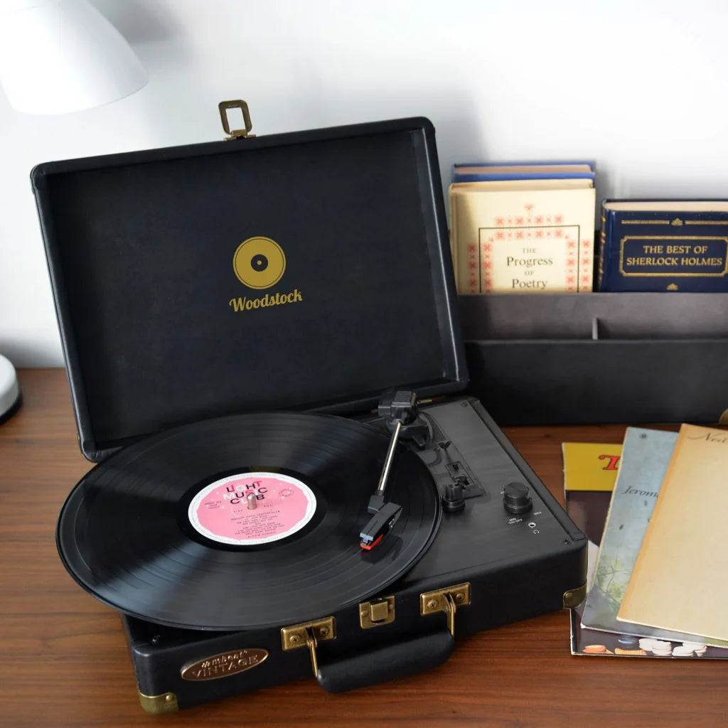 Retro Turntable Black (mbeat Woodstock)