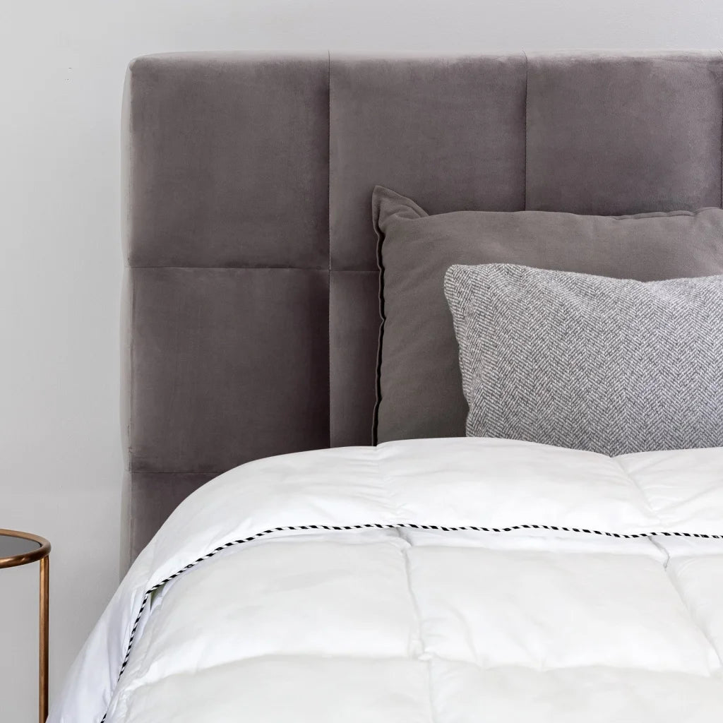 Royal comfort blend in white bamboo with practical fittings