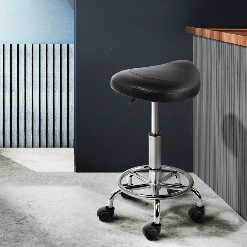 Black hydraulic swivel salon stool