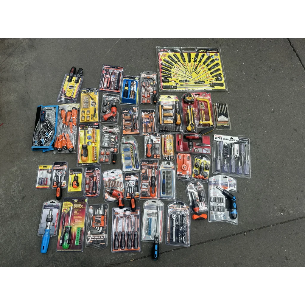 Screwdriver Sets 15x Random Sets - Tools