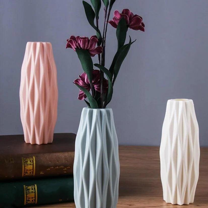 Set of 3 Creative Plastic Camellia Vases for Wet and Dry
