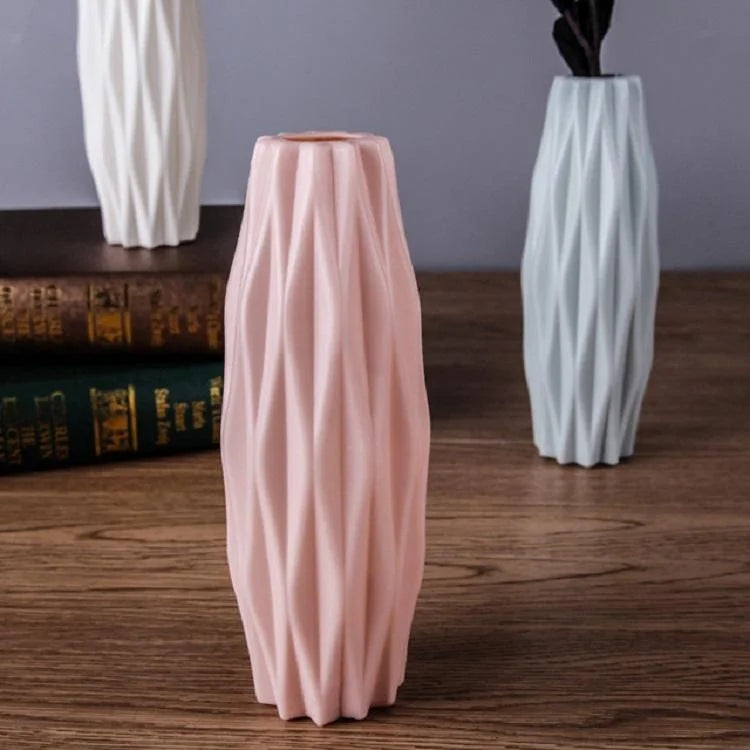 Set of 3 Creative Plastic Camellia Vases for Wet and Dry