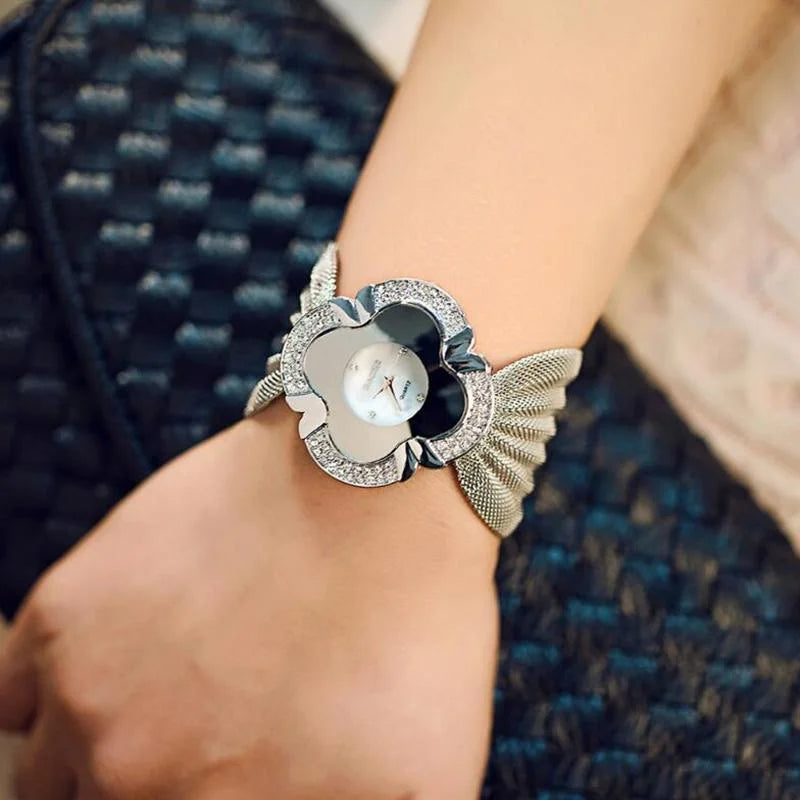 Silver Flower Mirror Watch with Diamond Grid Strap