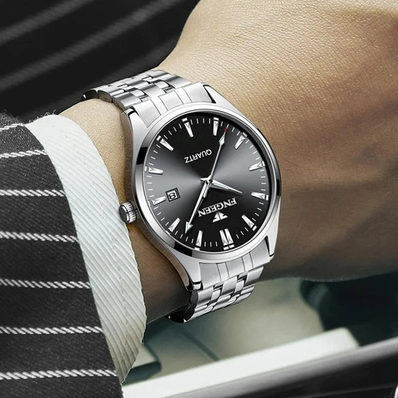 Simple Luminous Quartz Watch for Men with Calendar - Black