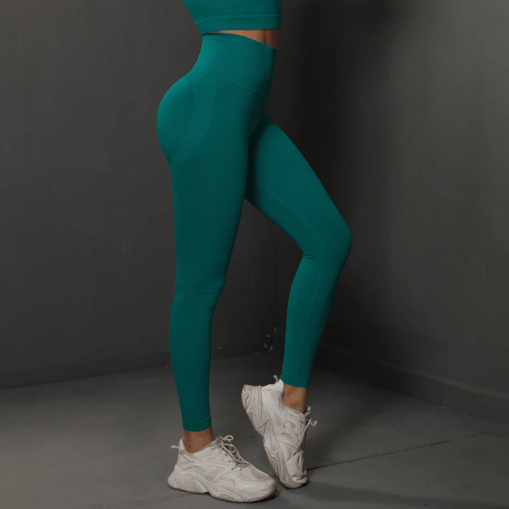 Size M Green Seamless High-Waisted Yoga Pants for Women