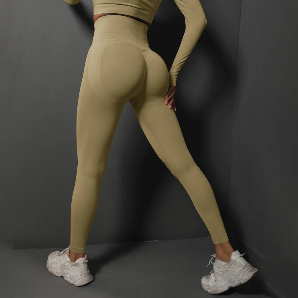 Size M Khaki Seamless High-Waisted Yoga Pants for Women