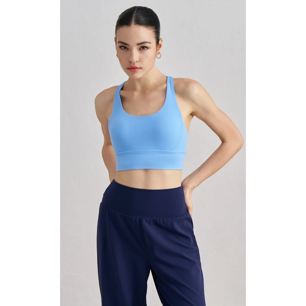 Size M Light Blue Cross-Back Yoga Sports Bra for Women