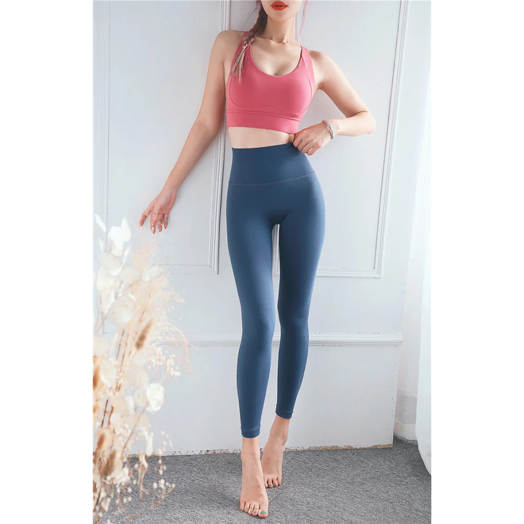Size M Pink High-Waisted Seamless Yoga Pants for Women