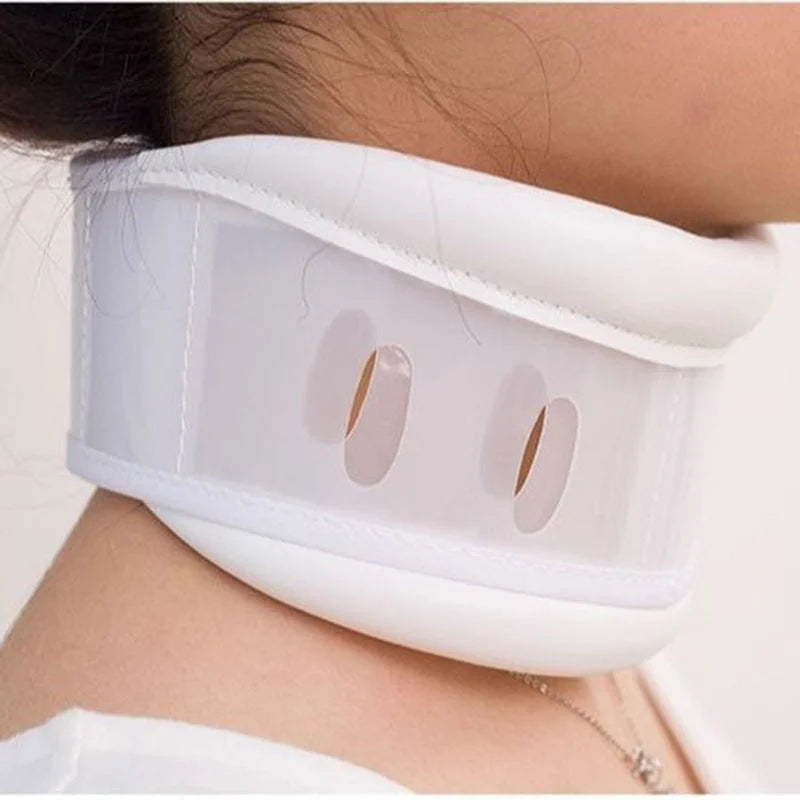Size M White Adjustable Cervical Collar Neck Brace