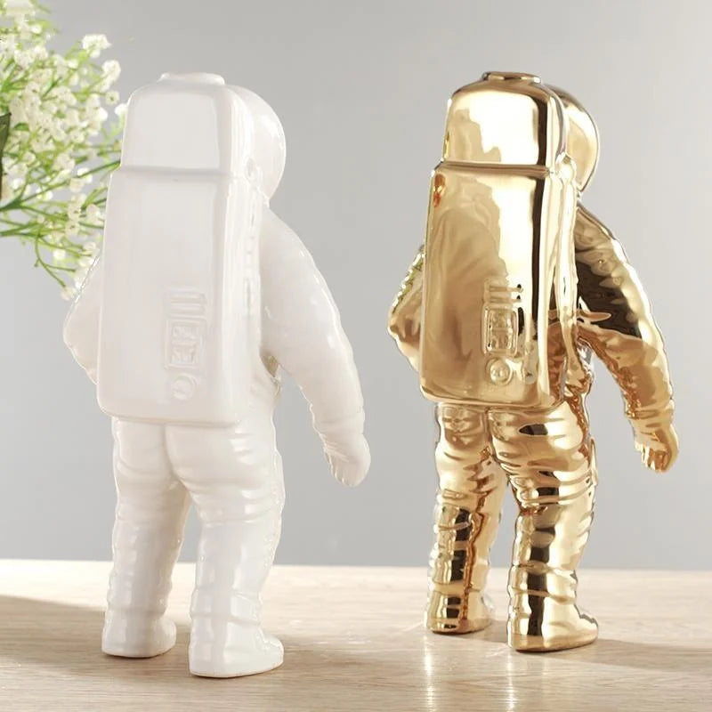 Spacewalker Ceramic Vase with Dried Flowers - Tabletop