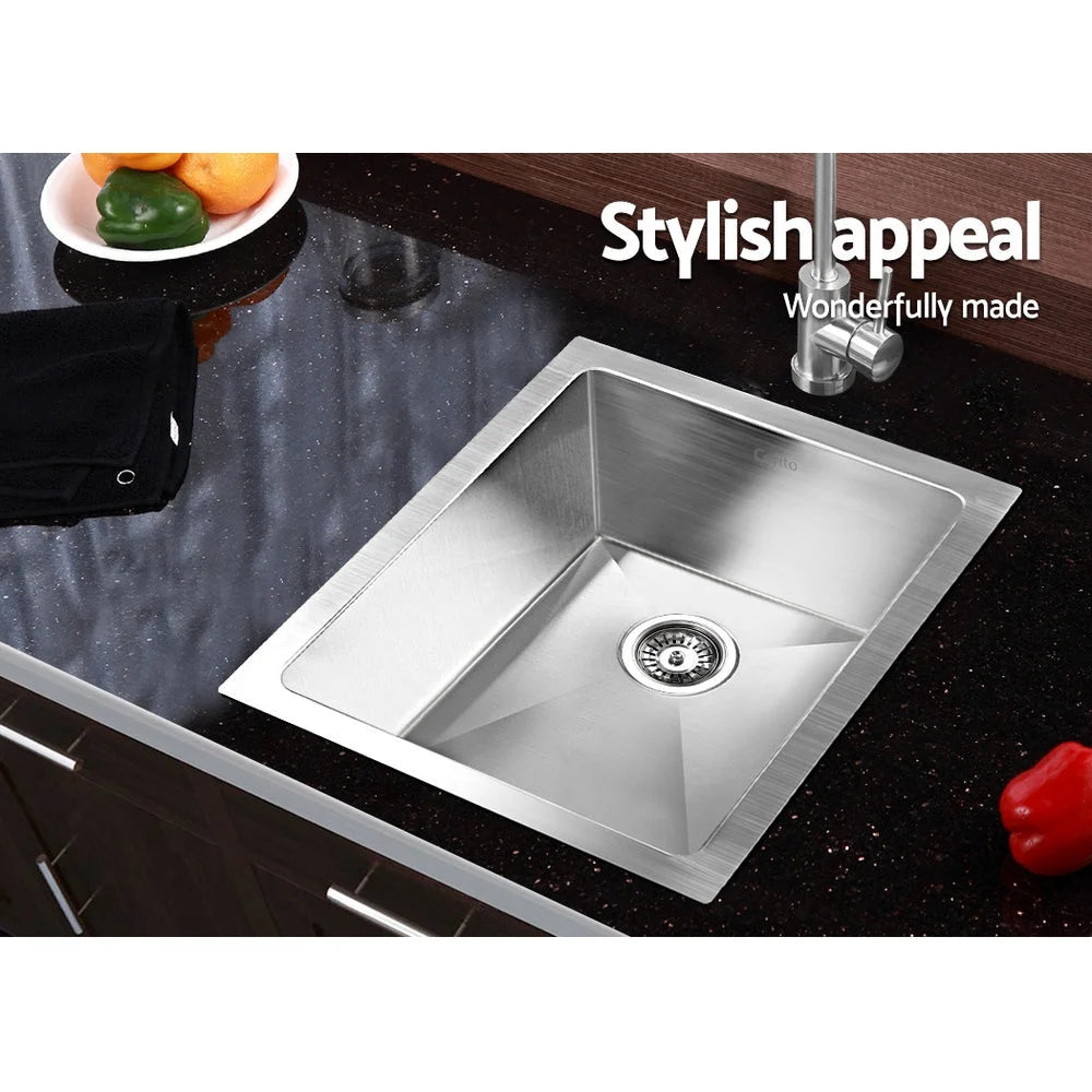 Silver steel 390x450mm stainless kitchen sink with attachment points and product body