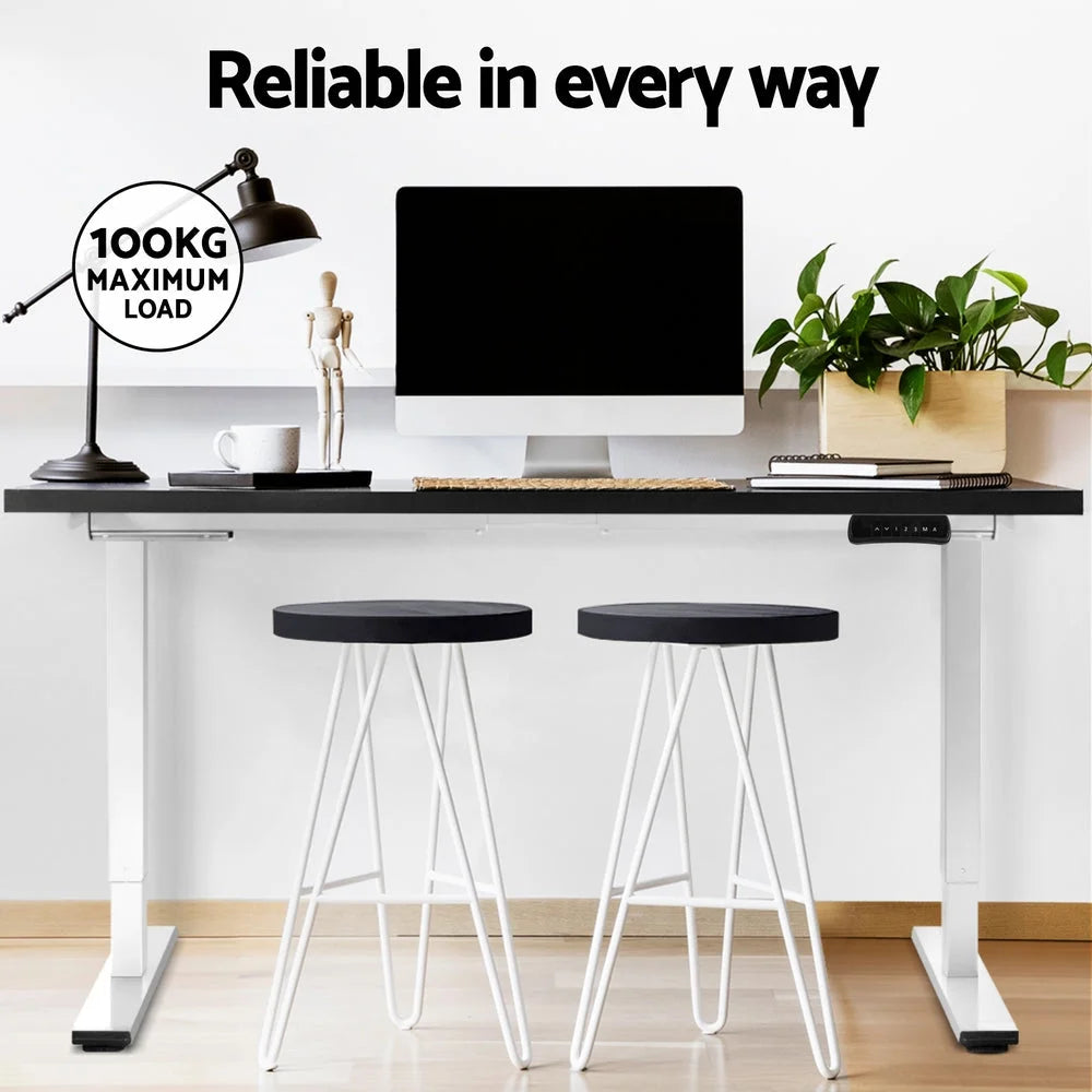 Desk with motorised dual motor electric adjustable
