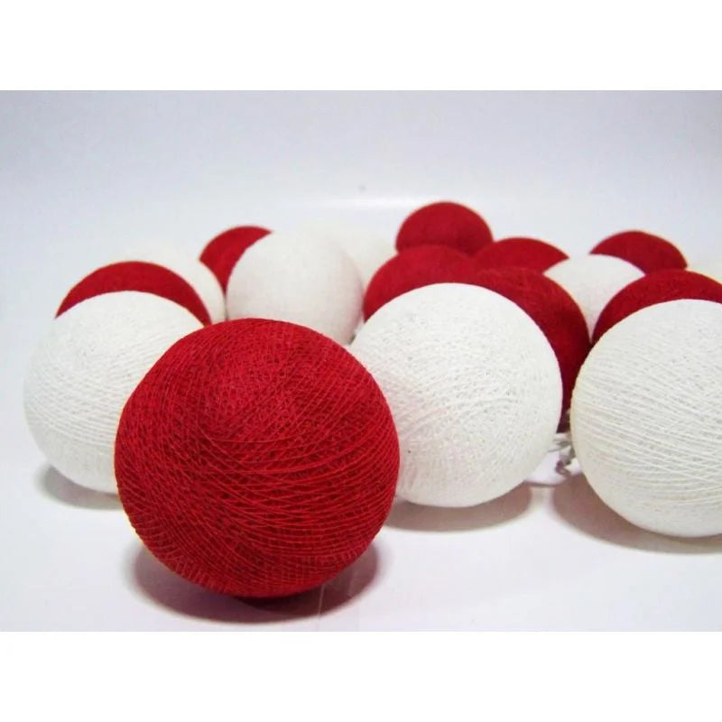 String Lights 20 LED Red White 5cm Cotton Ball Battery