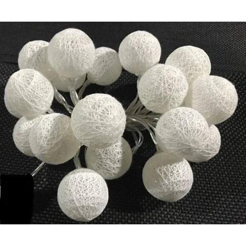 String Lights 20 LED White 5cm Cotton Ball Battery Powered