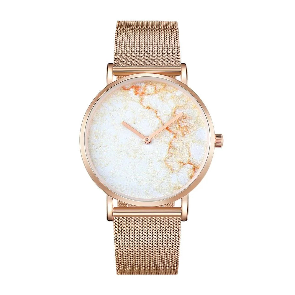 Stylish Men Quartz Watch with Gold Alloy Case and Stainless