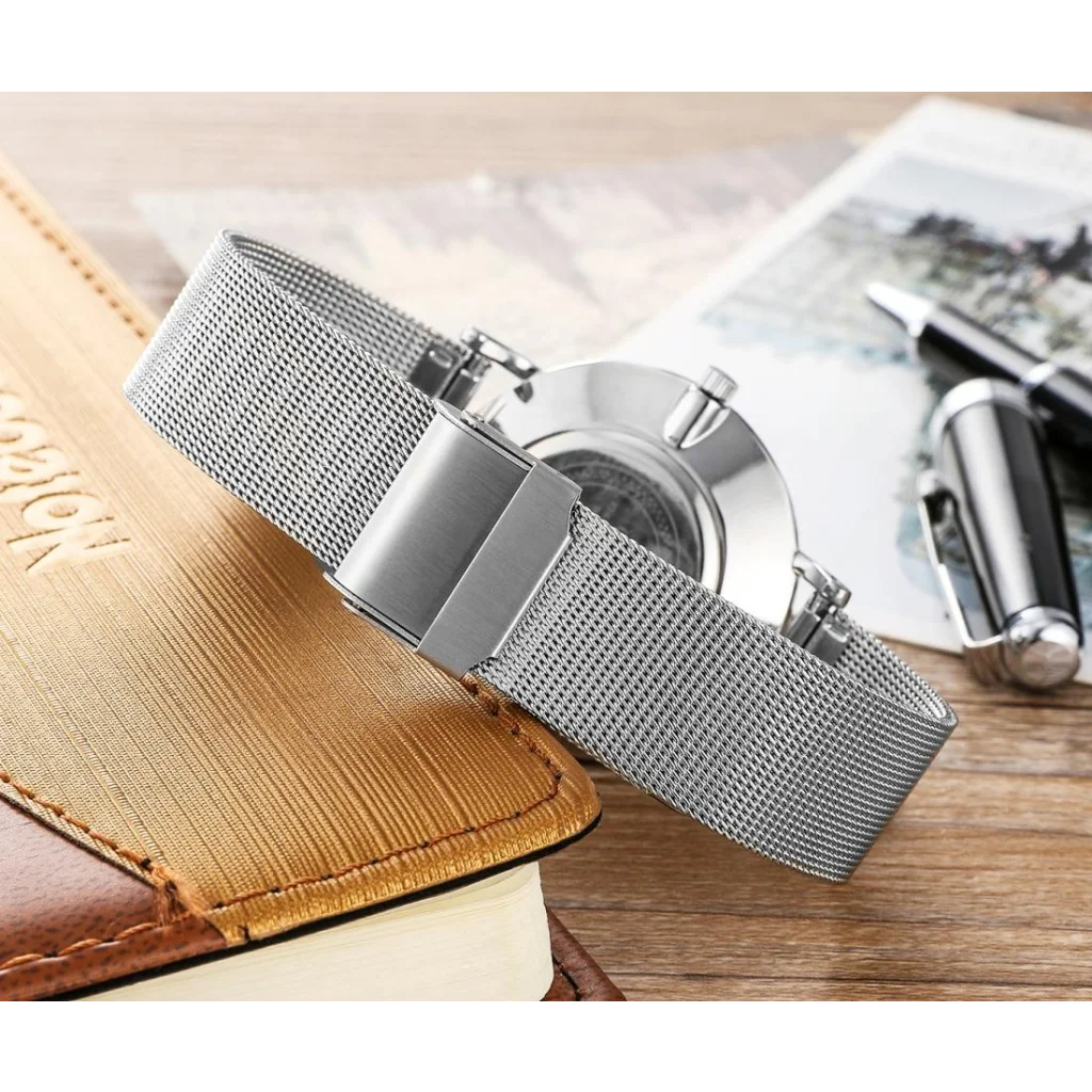 Stylish Men Quartz Watch with Stainless Steel Band - Round