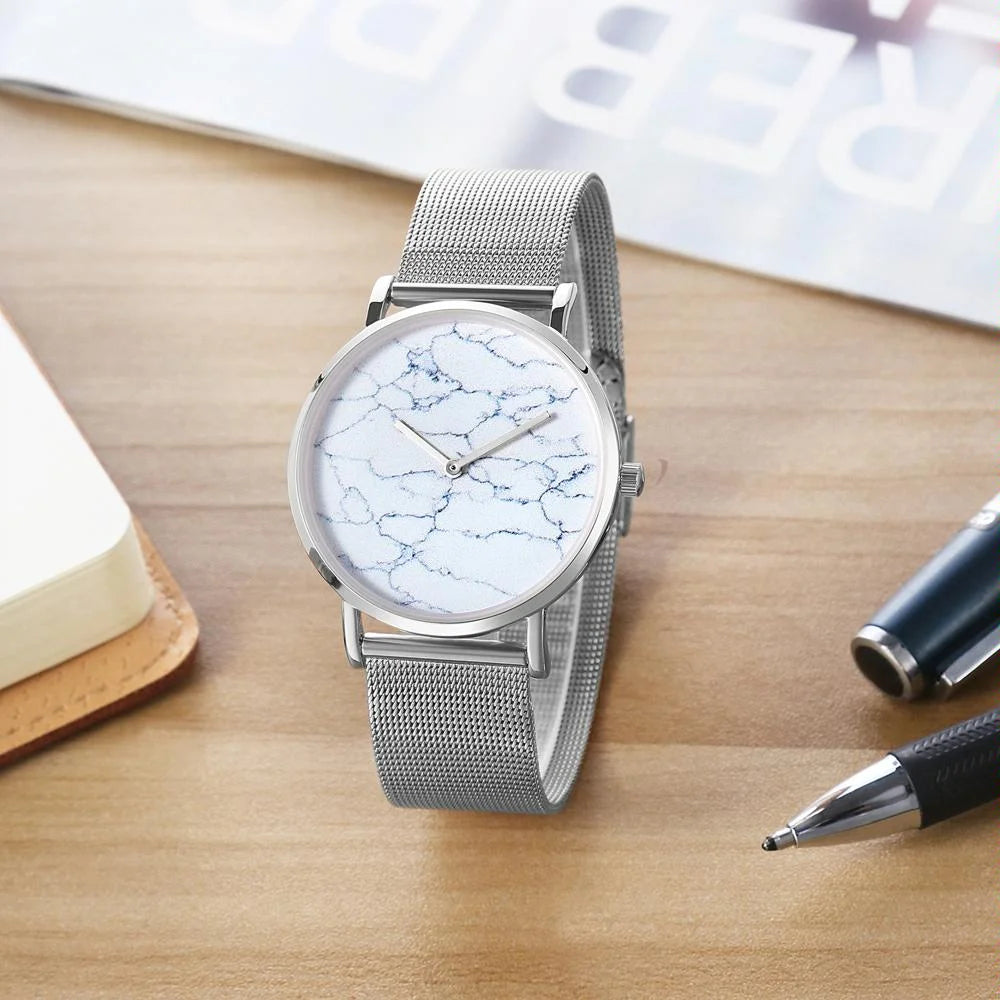 Stylish Men Quartz Watch with Stainless Steel Band - Round