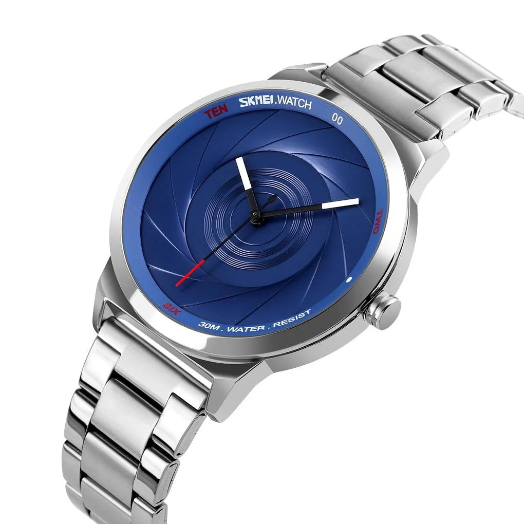 Stylish Waterproof Gold Quartz Watch for Men - Silver Black