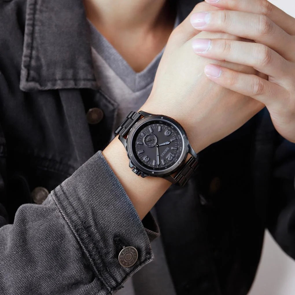 Stylish Waterproof Men Quartz Watch with Steel Band - Black