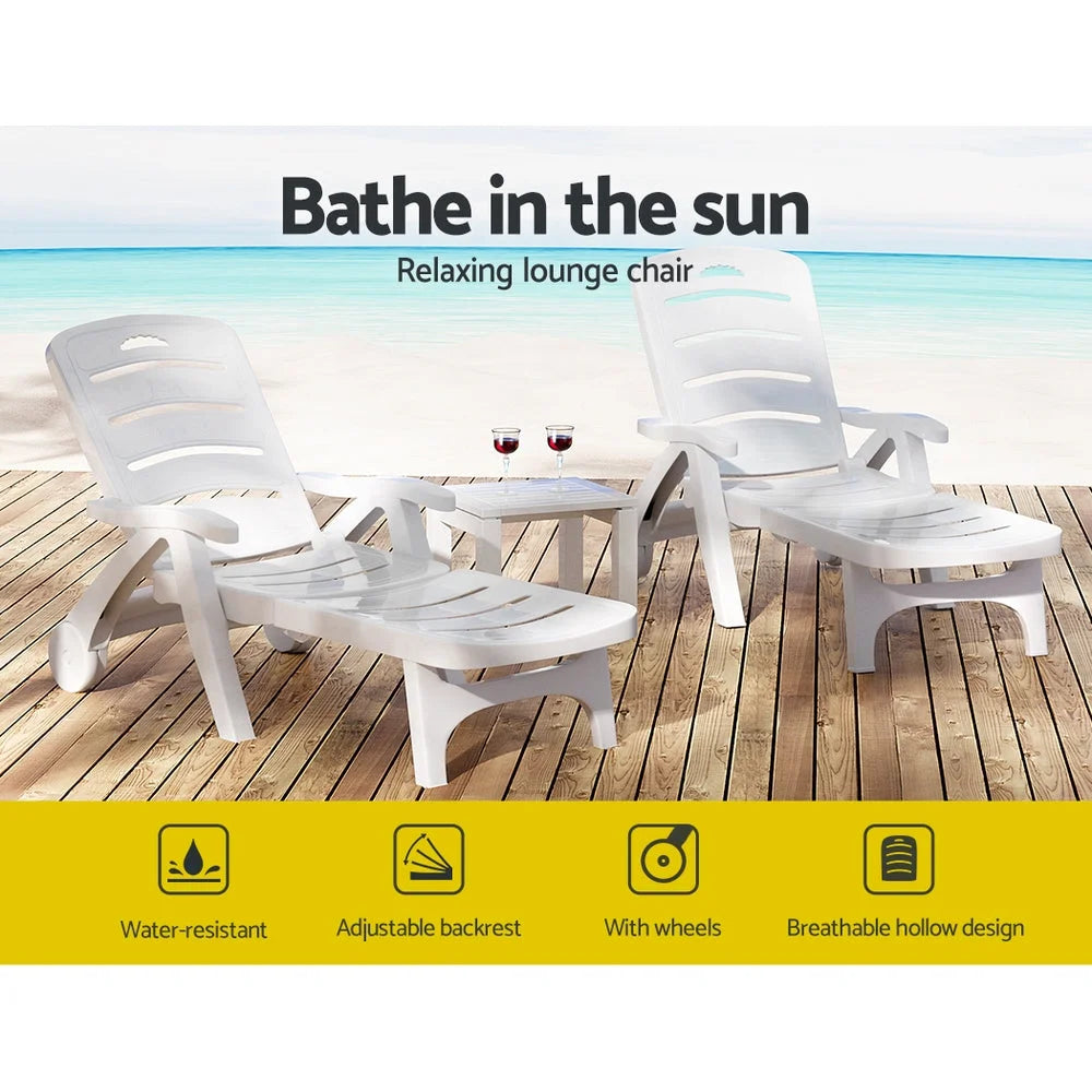Sun lounger folding with wheels and molded body shape