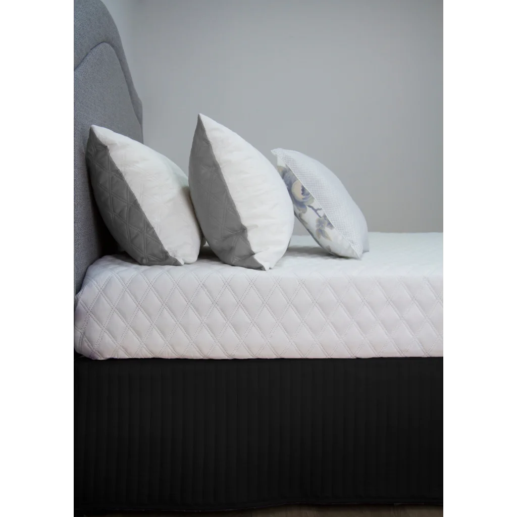 VALANCE Quilted - KING - Home & Garden