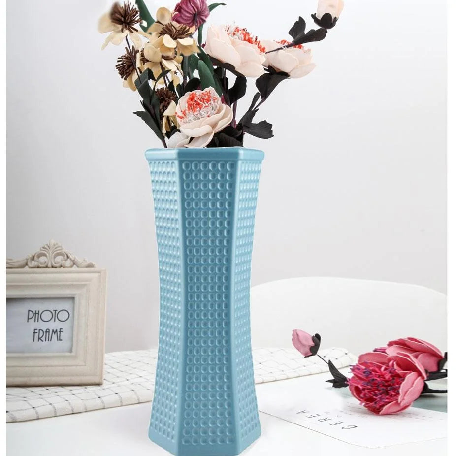 Versatile Plastic Vase for Creative Wet and Dry Flower