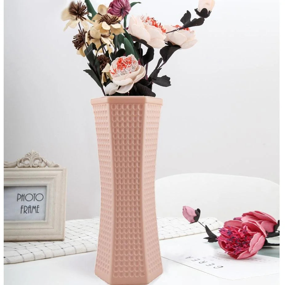 Versatile Plastic Vase for Creative Wet and Dry Flower