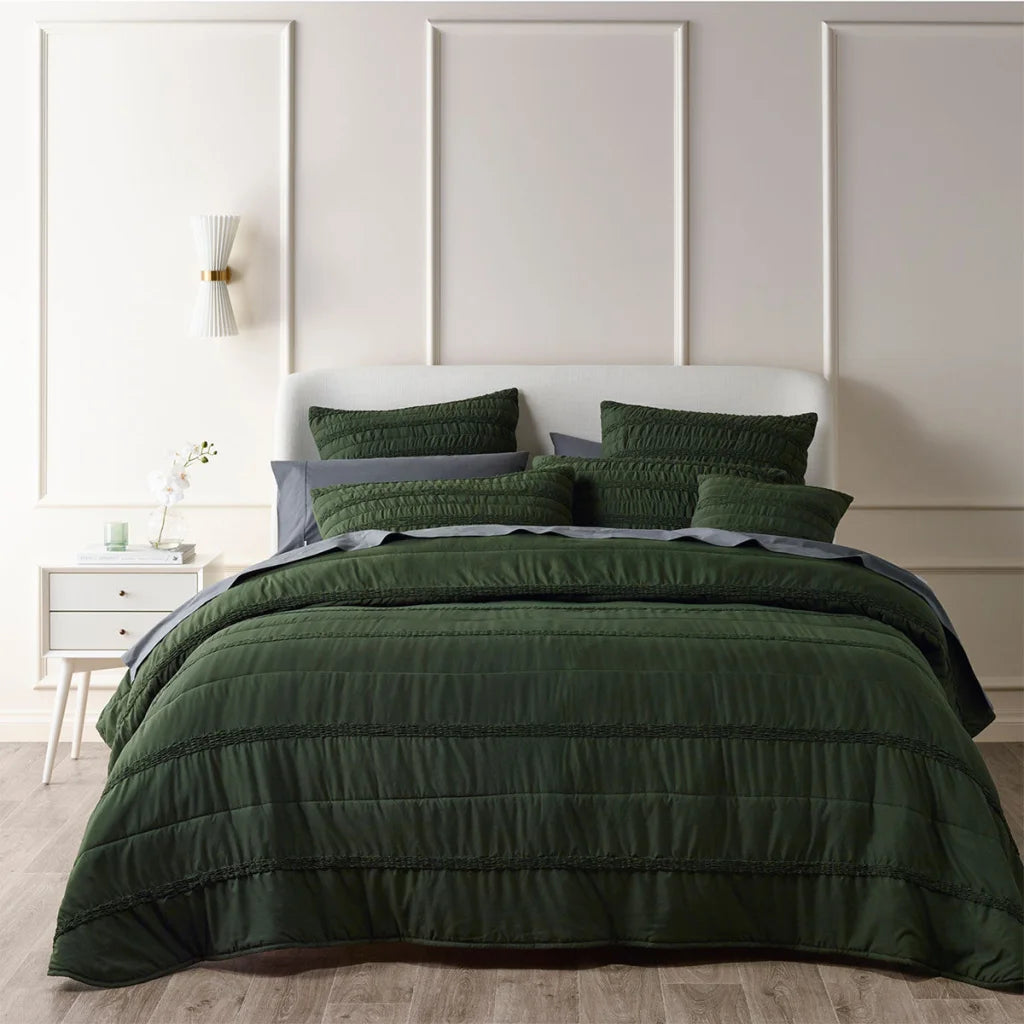 Vienna Green Textured Bedspread Set - Single - Home & Garden